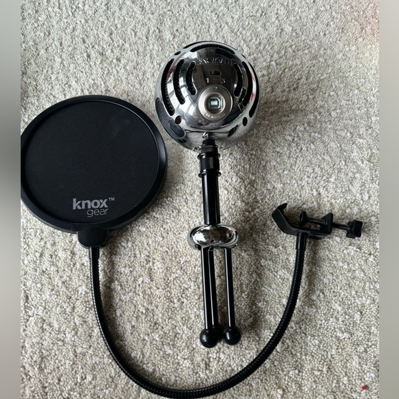 NWOT FOUR PIECE audio recording set, Snowball microphone - Picture 5 of 6